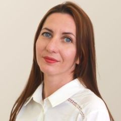 Никитинская Яна